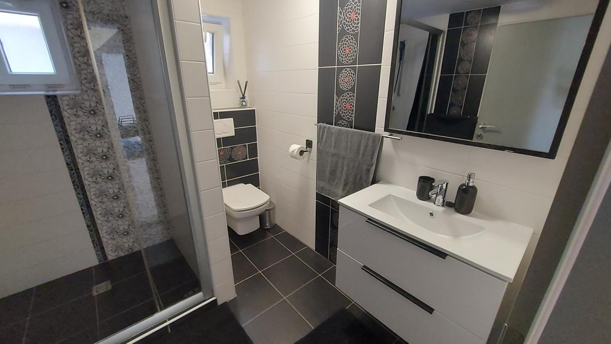 Villa Dom Na Cervenej Vezi Banka Esterno foto