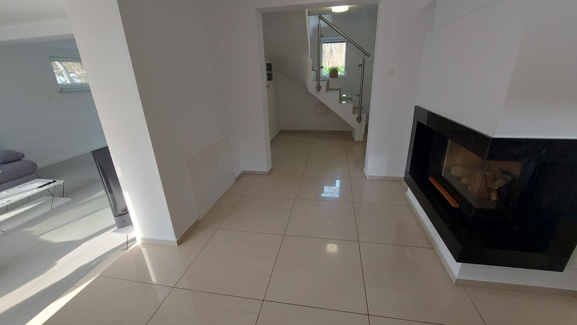 Villa Dom Na Cervenej Vezi Banka Esterno foto